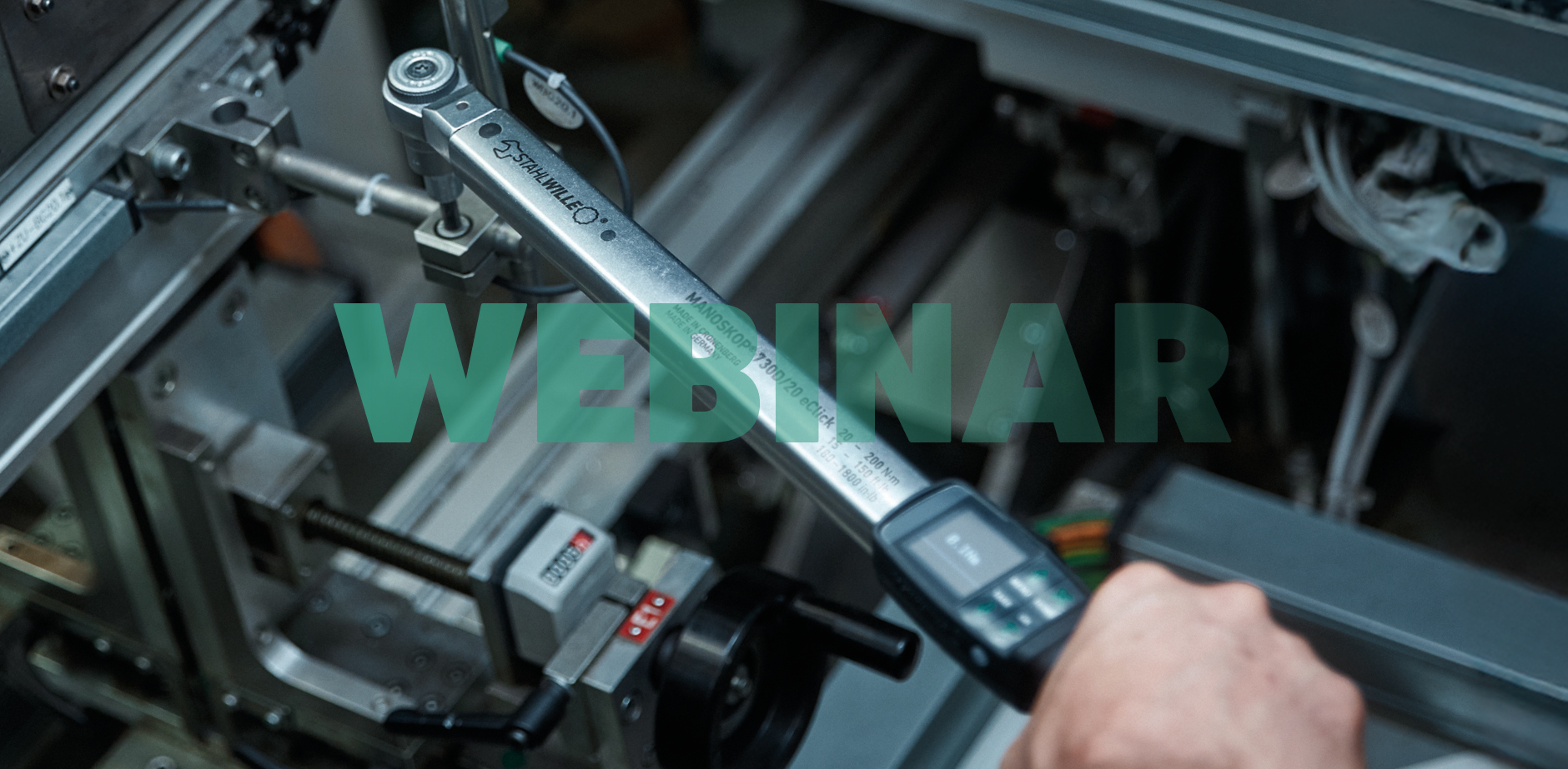 STAHLWILLE MANOSKOP® 730D eClick bei einer kontrollierten Verschraubung