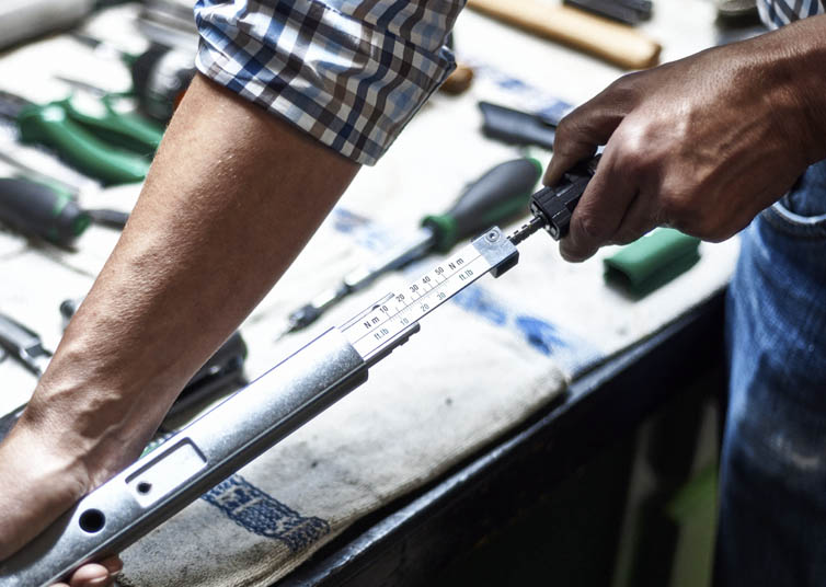 Calibrating a STAHLWILLE torque wrench