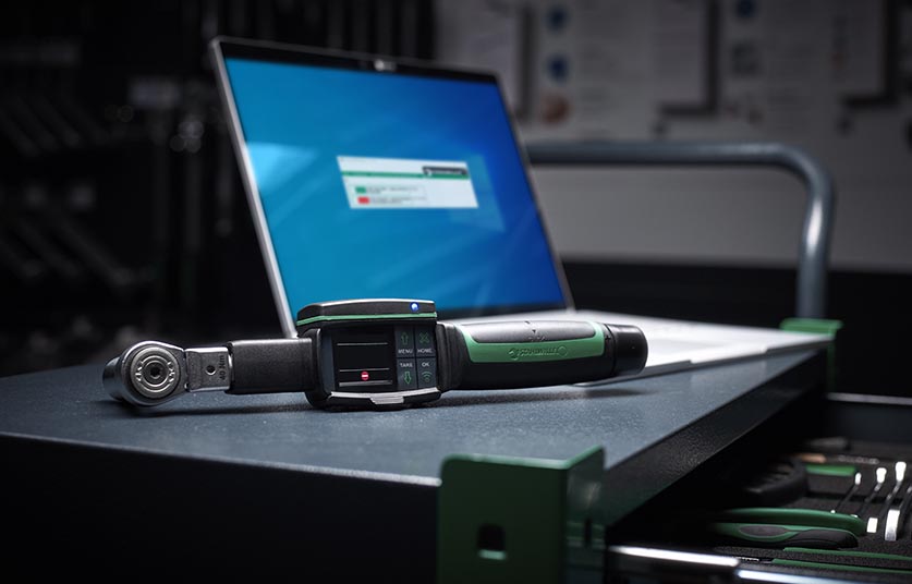 STAHLWILLE tool lying on a table with a laptop