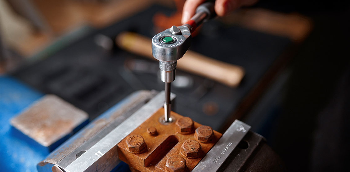 Screw extractor on a heavily rusted screw